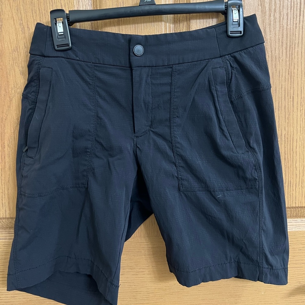 Athleta Trekkie Bermuda Shorts